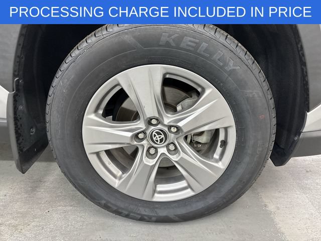 Used 2022 Toyota RAV4 XLE w/ Protection Package (TMS) AWD/4WD image 2