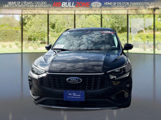 Certified 2025 Ford Escape Platinum AWD/4WD image 8