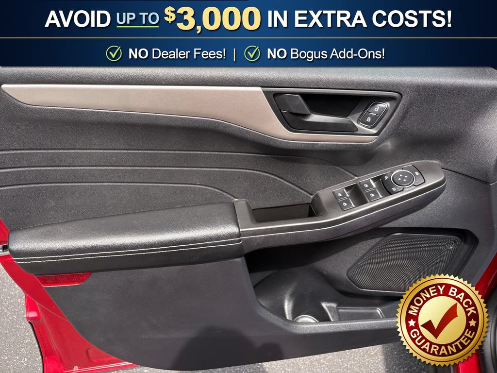 Certified 2022 Ford Escape SE w/ SE Sport Appearance Package FWD image 16