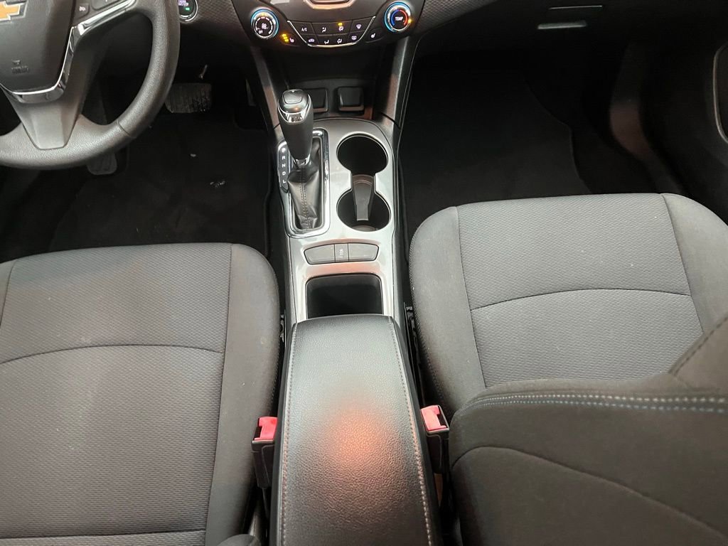Used 2018 Chevrolet Cruze LT w/ Convenience Package image 22