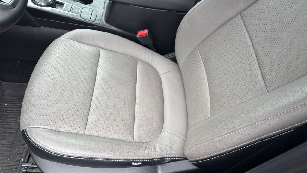 Certified 2022 Ford Escape SE w/ SE Sport Appearance Package AWD/4WD image 11