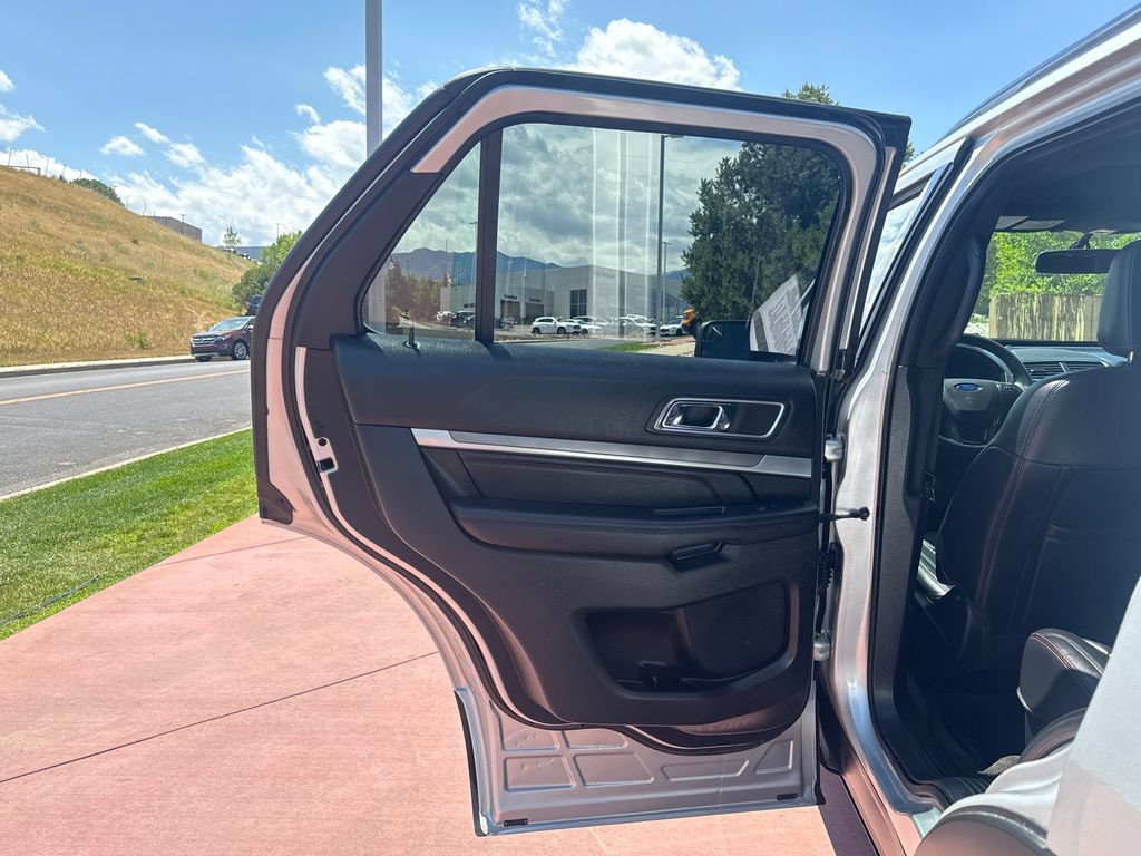 Certified 2018 Ford Explorer Sport AWD/4WD image 20