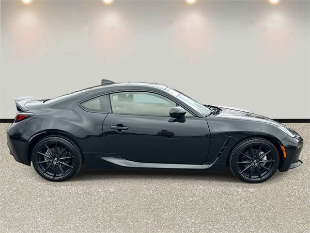 Used 2023 Toyota GR86 Premium image 4