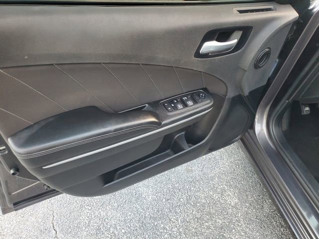 Used 2022 Dodge Charger SXT image 16