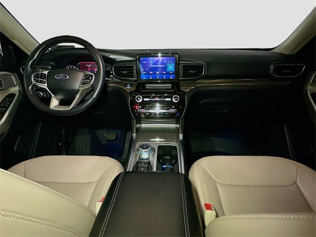 Certified 2021 Ford Explorer Limited w/ Hybrid Equipment Group 310A image 9