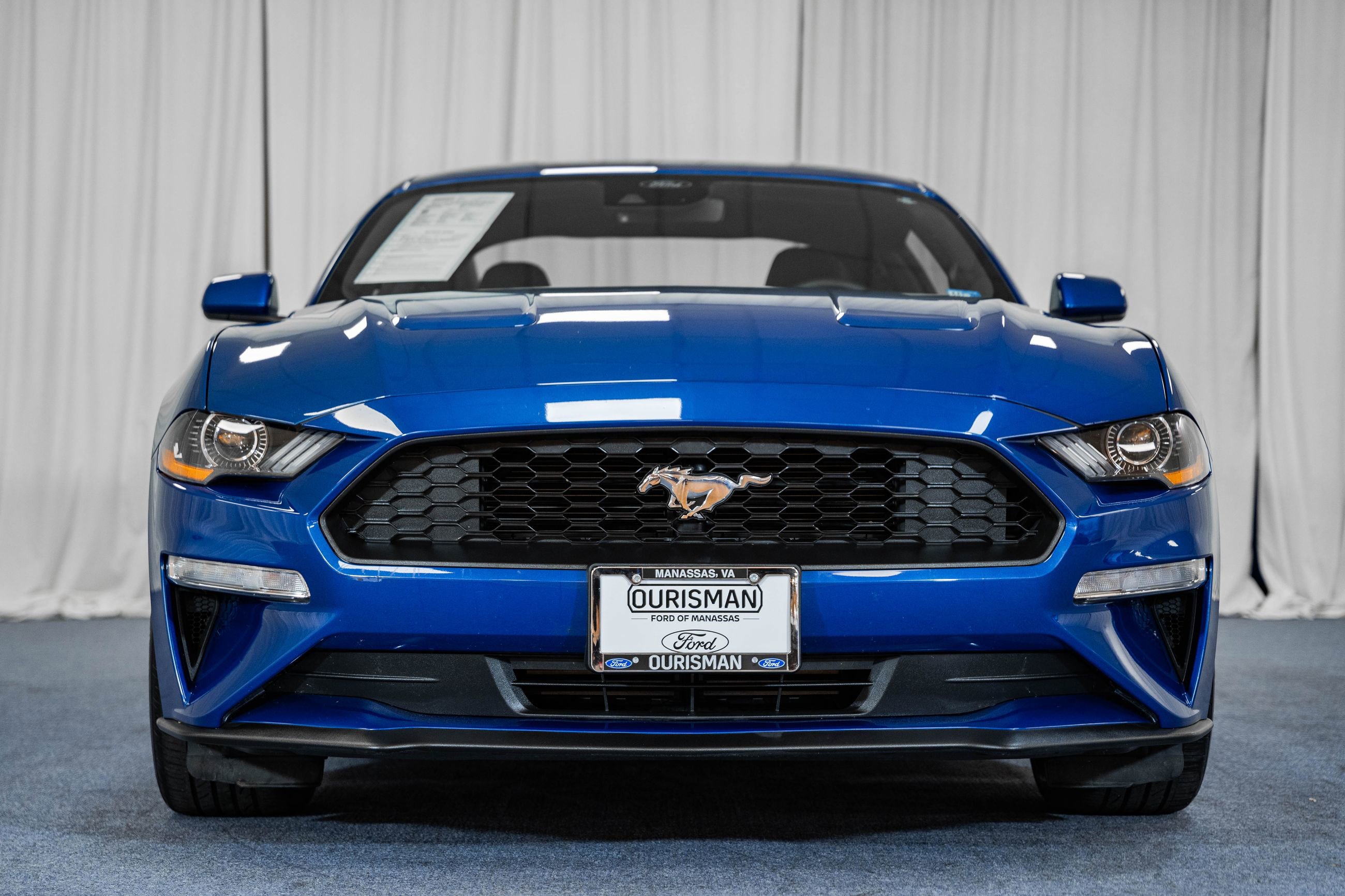 Certified 2022 Ford Mustang Coupe image 2