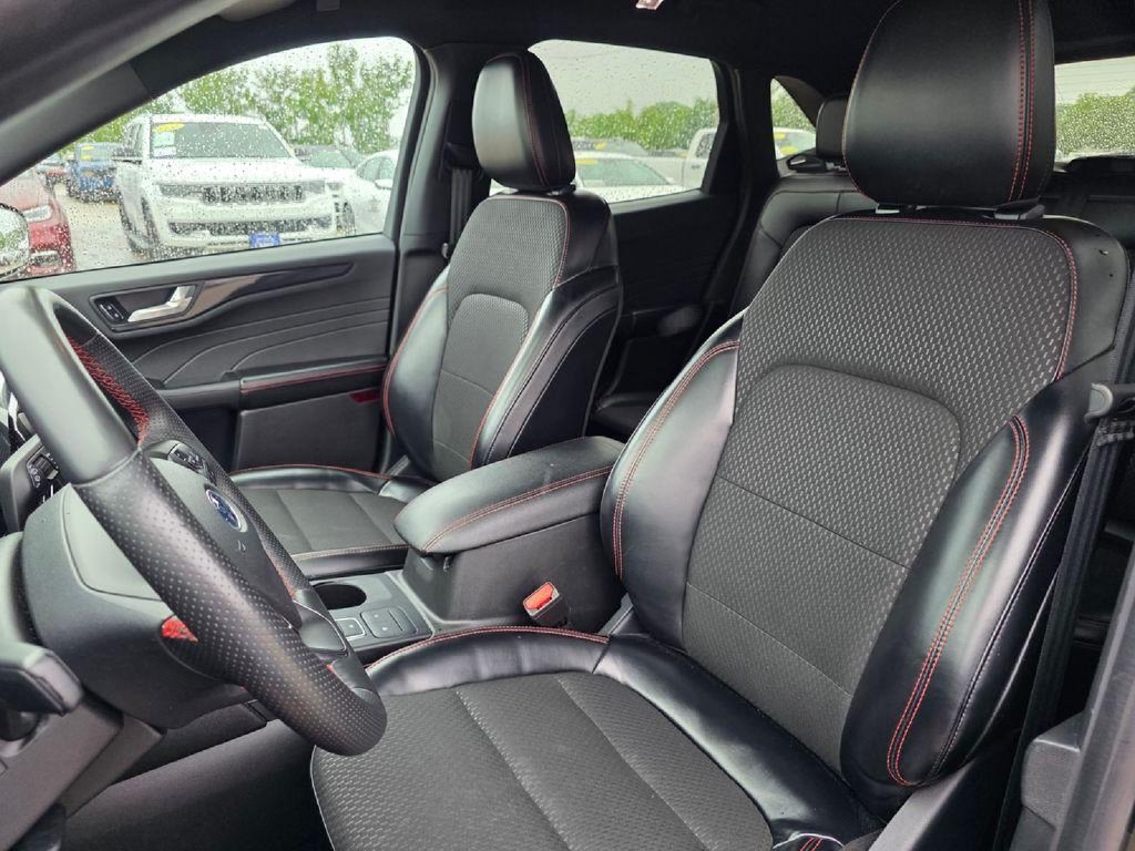 Certified 2024 Ford Escape ST-Line AWD/4WD image 18