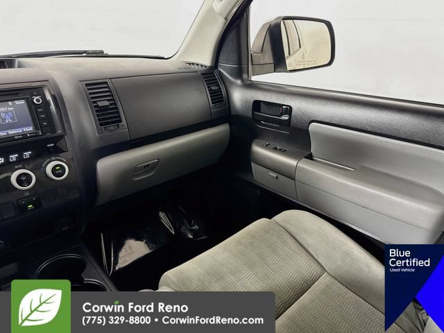Used 2017 Toyota Sequoia SR5 AWD/4WD image 25