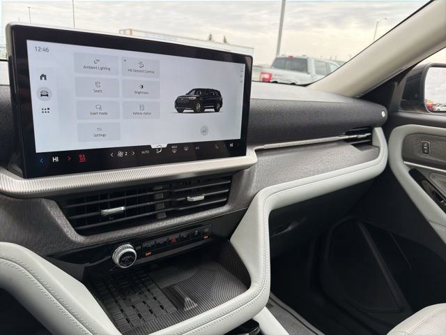 Certified 2025 Ford Explorer Platinum w/ LUX Leather Package image 27