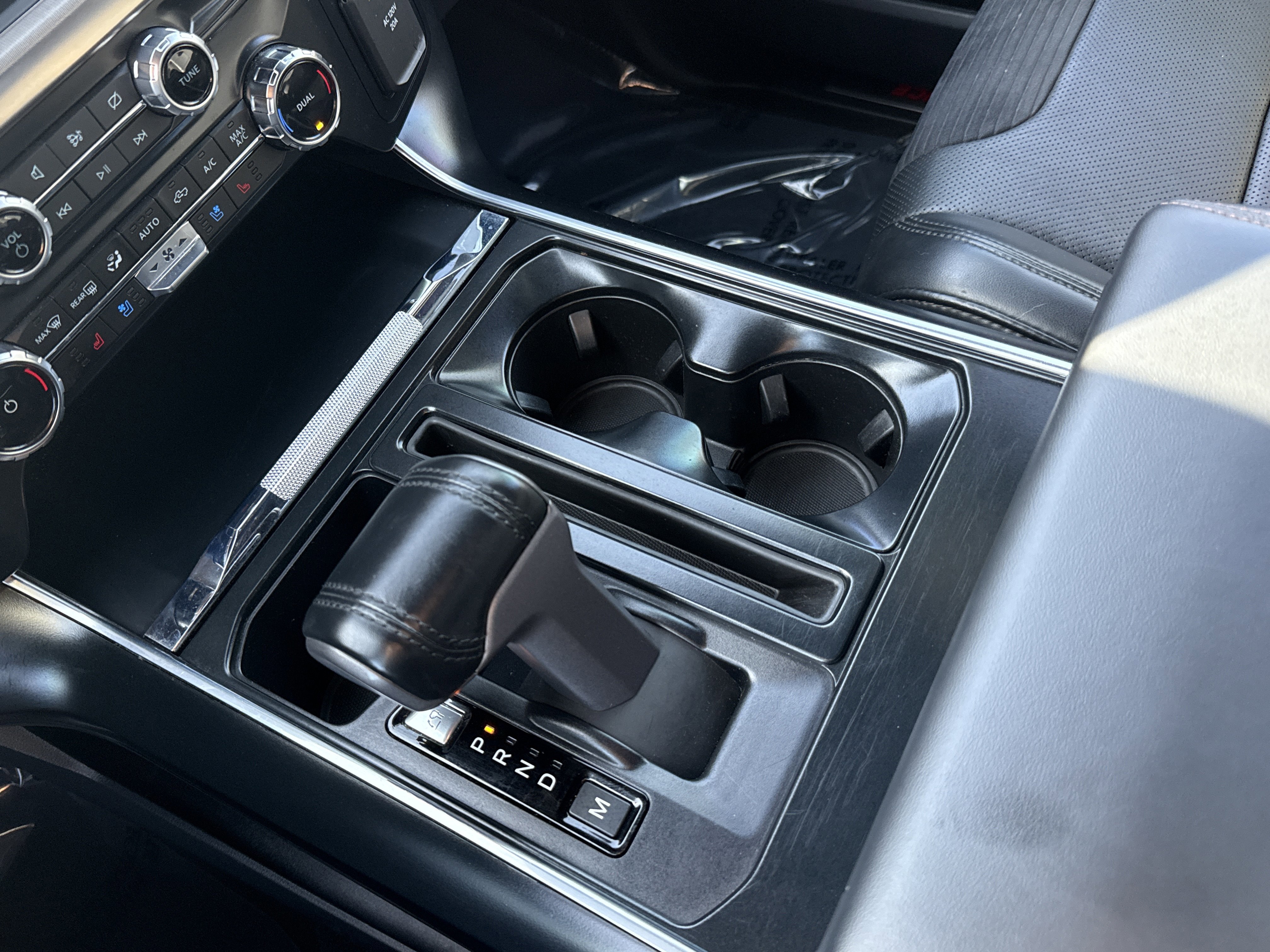 Certified 2023 Ford F150 Raptor w/ Raptor 37 Performance Package image 24