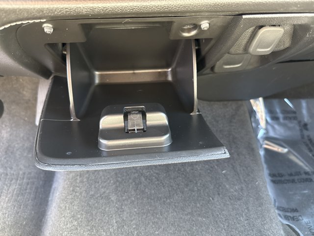 Used 2018 Chevrolet Silverado 1500 LTZ AWD/4WD image 25