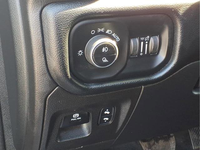 Used 2022 RAM 1500 Laramie AWD/4WD image 17