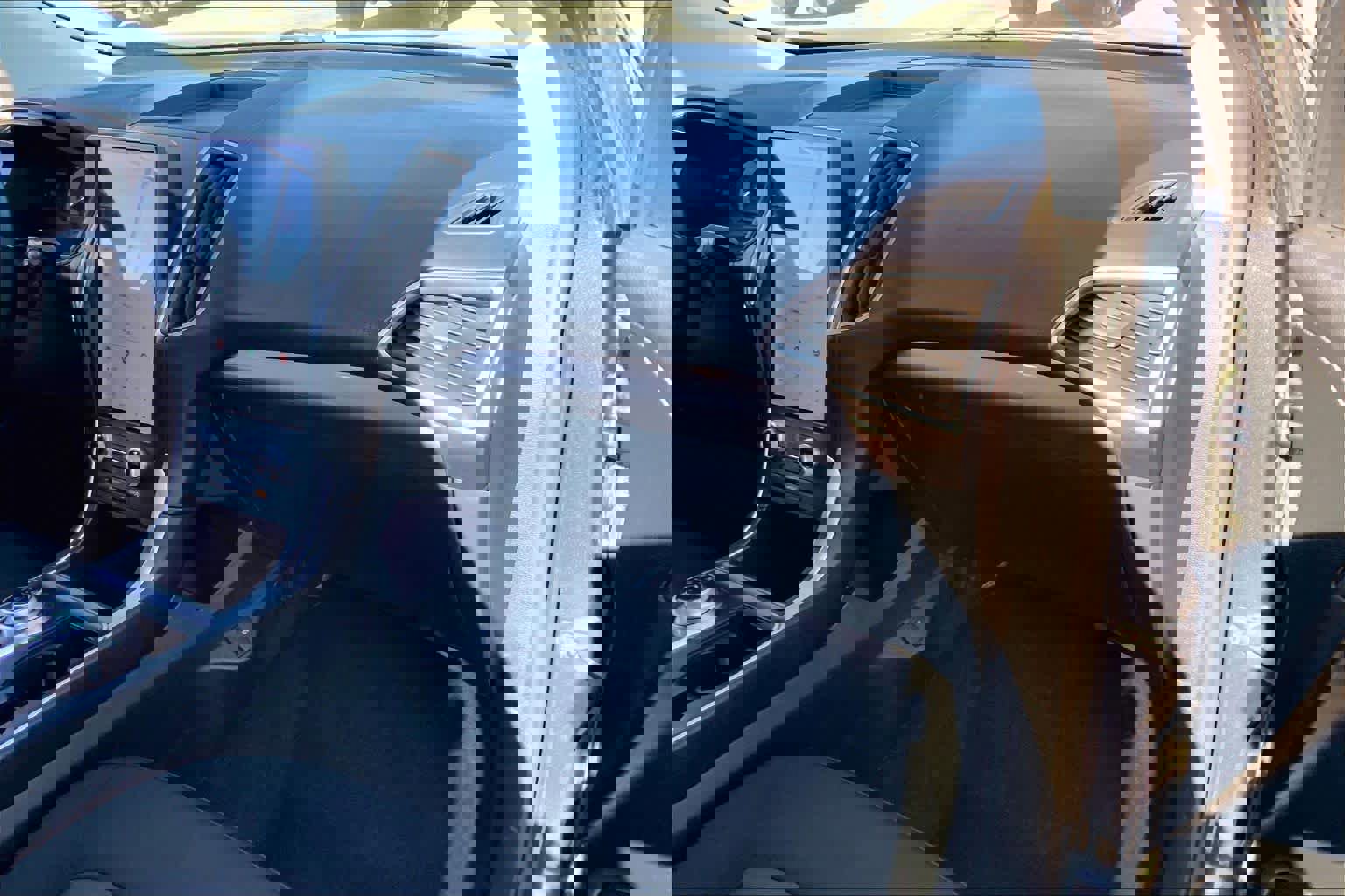 Certified 2024 Ford Edge SE w/ Black Appearance Package image 17