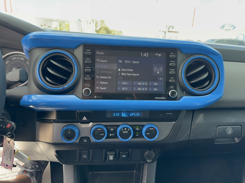 Used 2021 Toyota Tacoma SR5 image 19