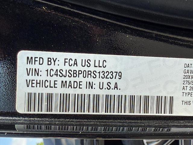 Used 2024 Jeep Wagoneer L Series II w/ Flexible Seating Group AWD/4WD image 28