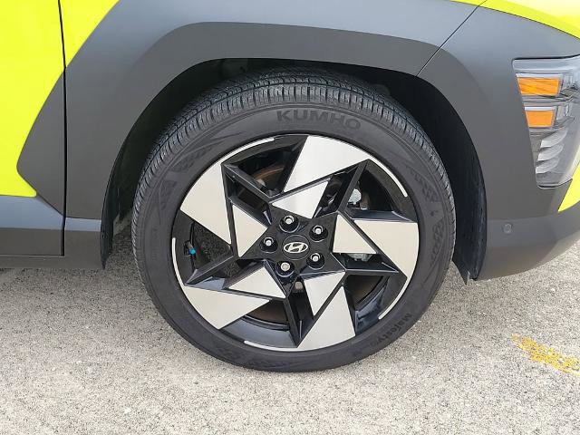 Used 2024 Hyundai Kona Limited image 8