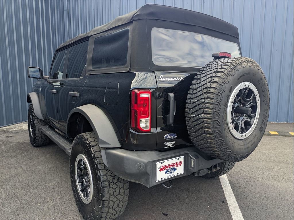 Certified 2022 Ford Bronco Big Bend w/ Sasquatch Package AWD/4WD image 9