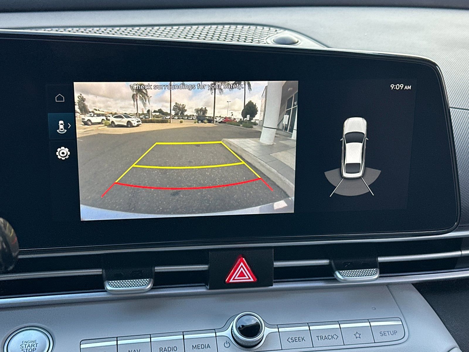 Used 2023 Hyundai Elantra Limited FWD image 18