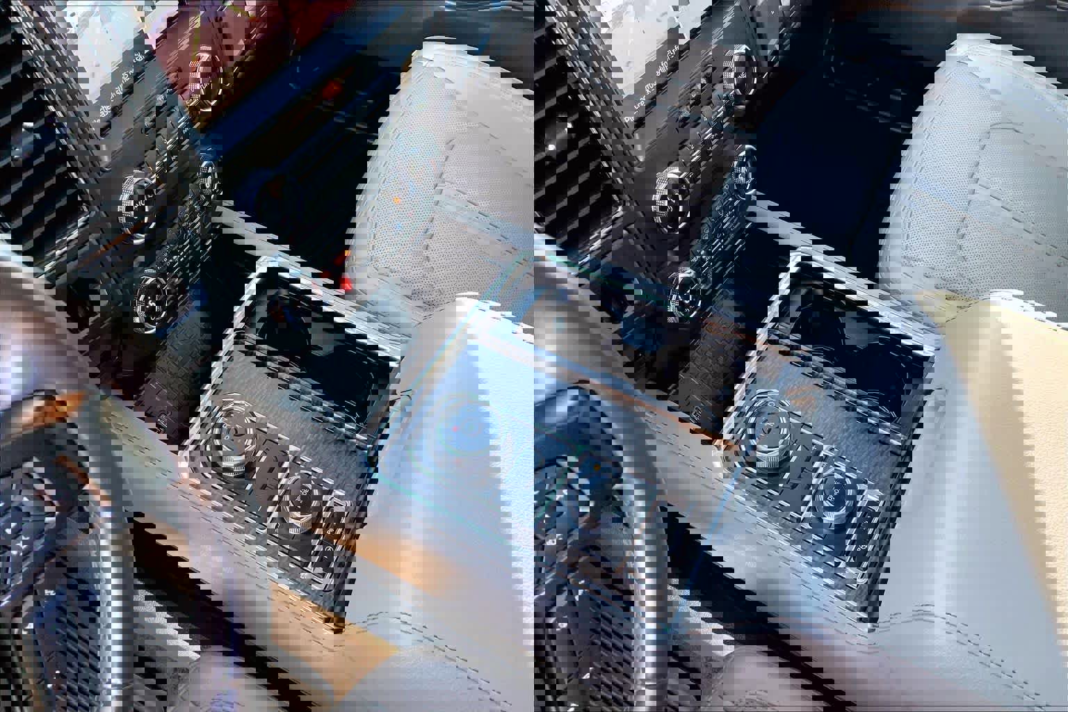 Certified 2020 Ford Expedition Limited w/ Equipment Group 302A image 14