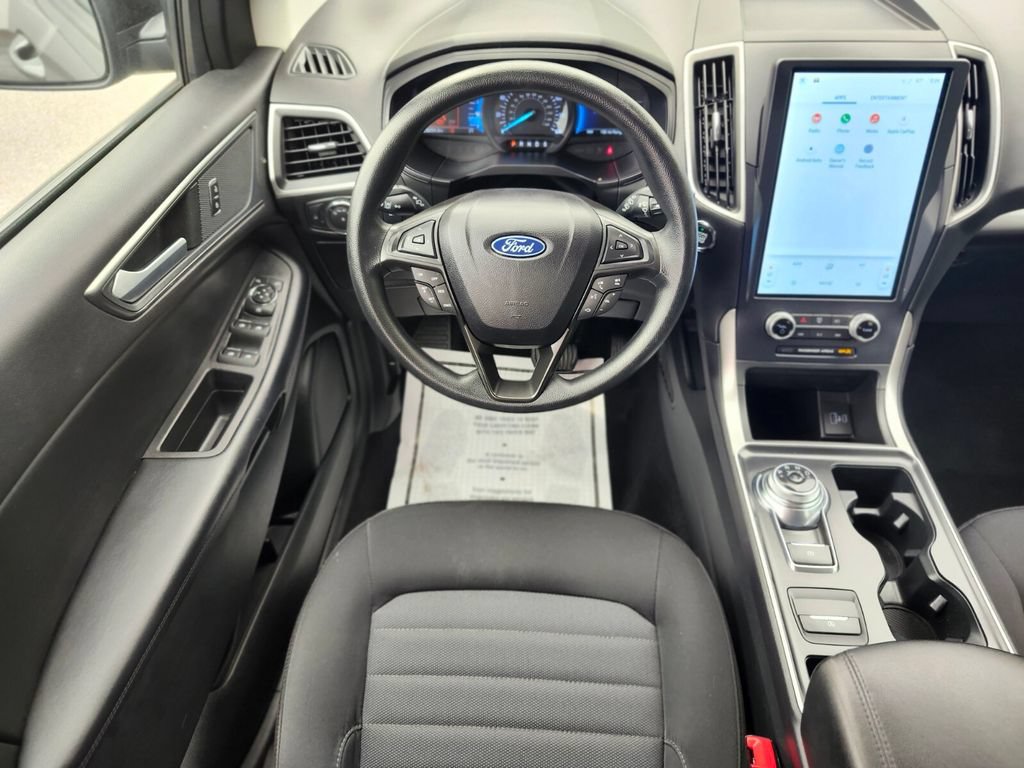 Certified 2022 Ford Edge SE w/ Black Appearance Package AWD/4WD image 13