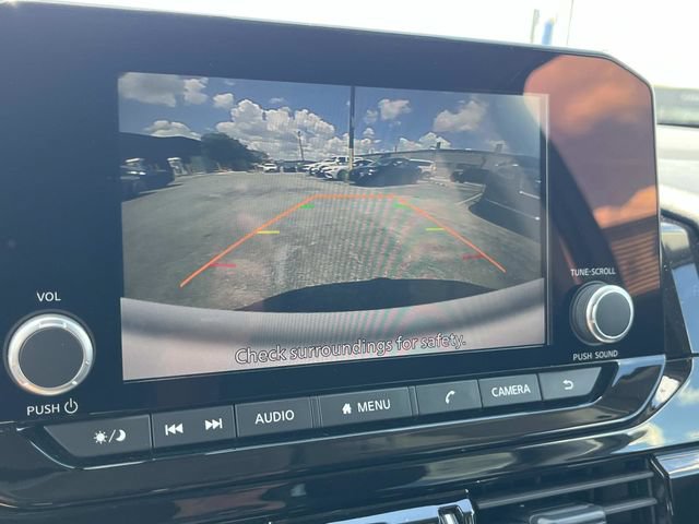 Used 2024 Nissan Pathfinder SV AWD/4WD image 41