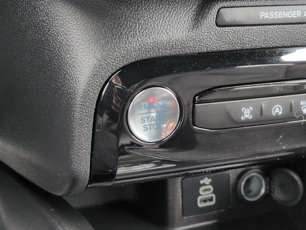 Certified 2024 Ford Escape ST-Line w/ Tech Pack #1 image 15