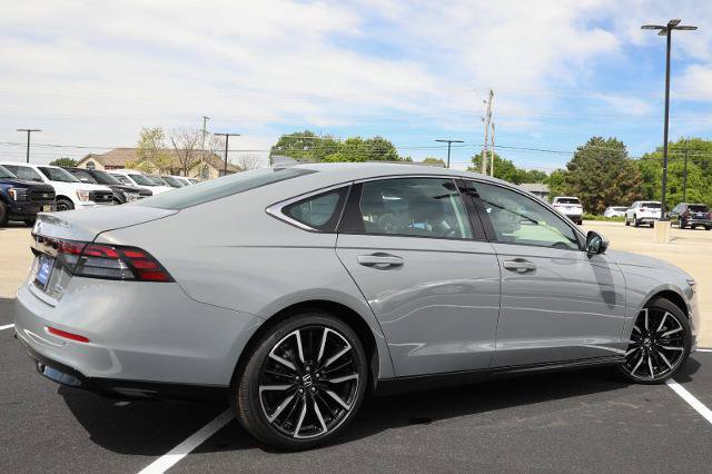 Used 2025 Honda Accord Touring image 7