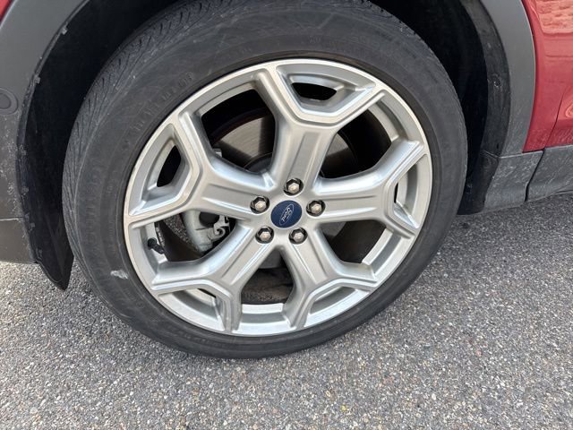 Certified 2019 Ford Escape Titanium w/ U9j03 - Titanium Tow Package AWD/4WD image 16