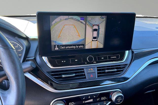Used 2023 Nissan Altima 2.0 SR FWD image 21