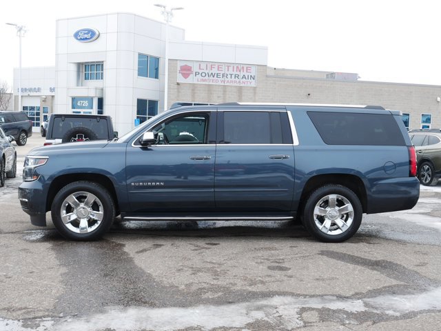 Used 2020 Chevrolet Suburban Premier image 2