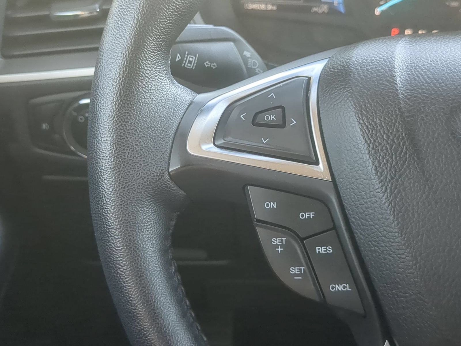 Certified 2023 Ford Edge SEL w/ Convenience Package AWD/4WD image 17