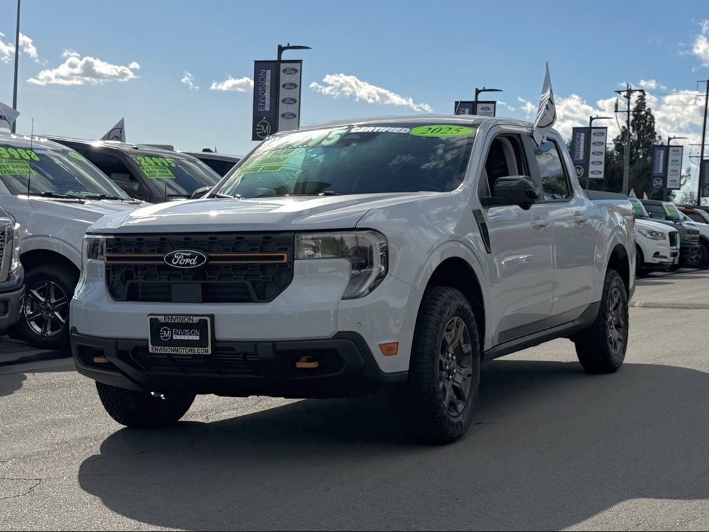 Certified 2025 Ford Maverick Tremor image 4