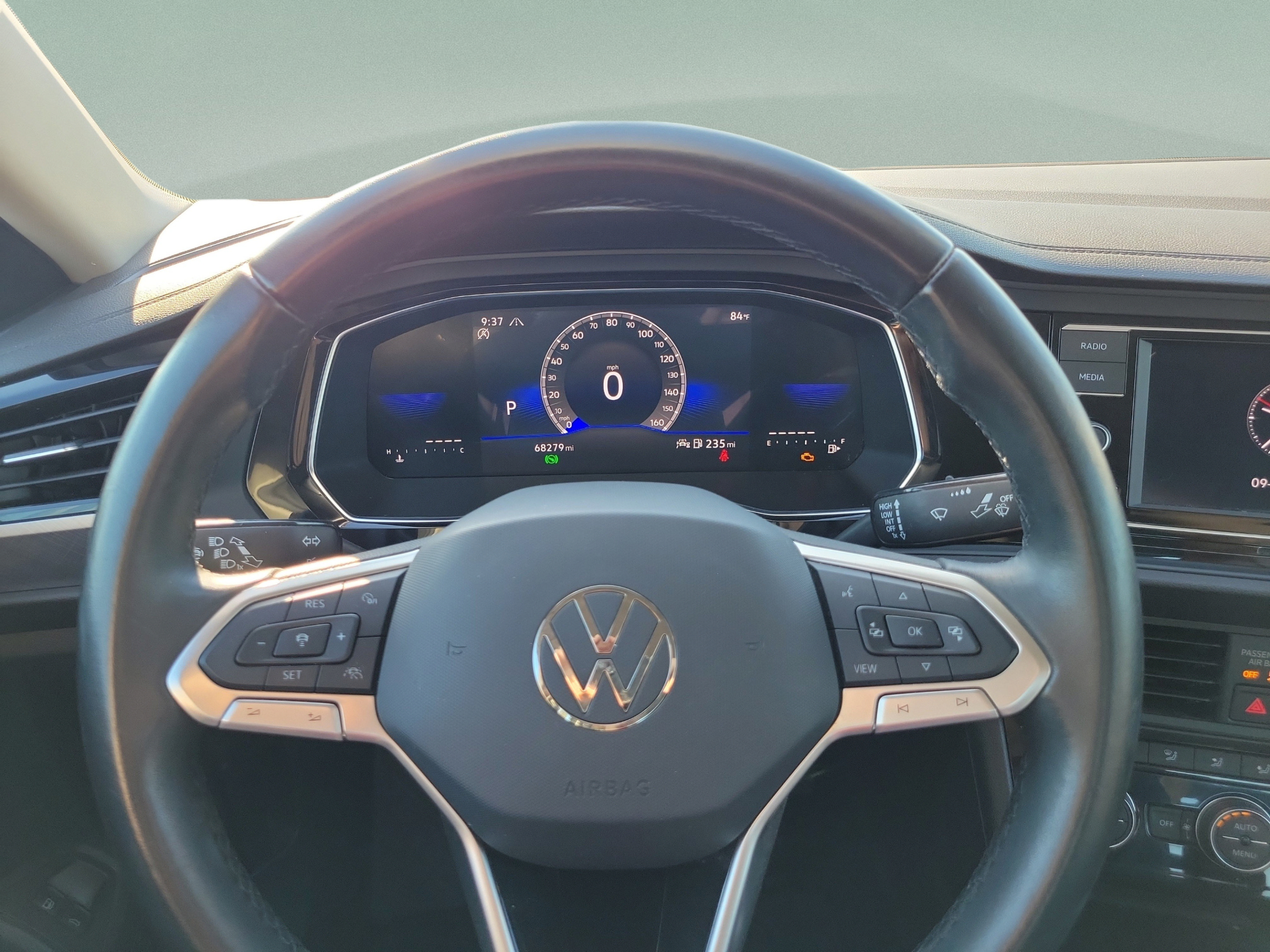 Used 2023 Volkswagen Jetta SE FWD image 19
