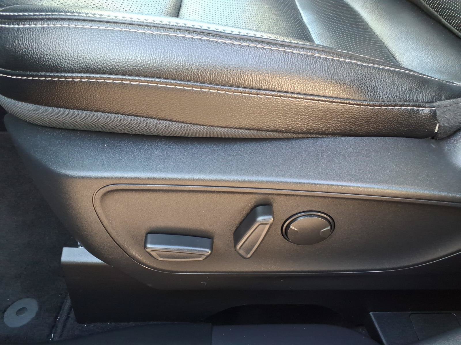 Certified 2022 Ford Escape SEL AWD/4WD image 13