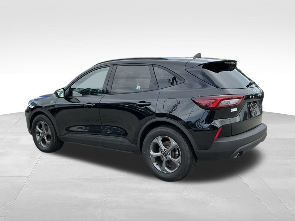 Certified 2025 Ford Escape ST-Line FWD image 5