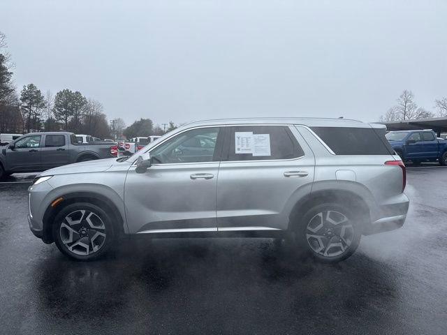 Used 2024 Hyundai Palisade Limited image 2