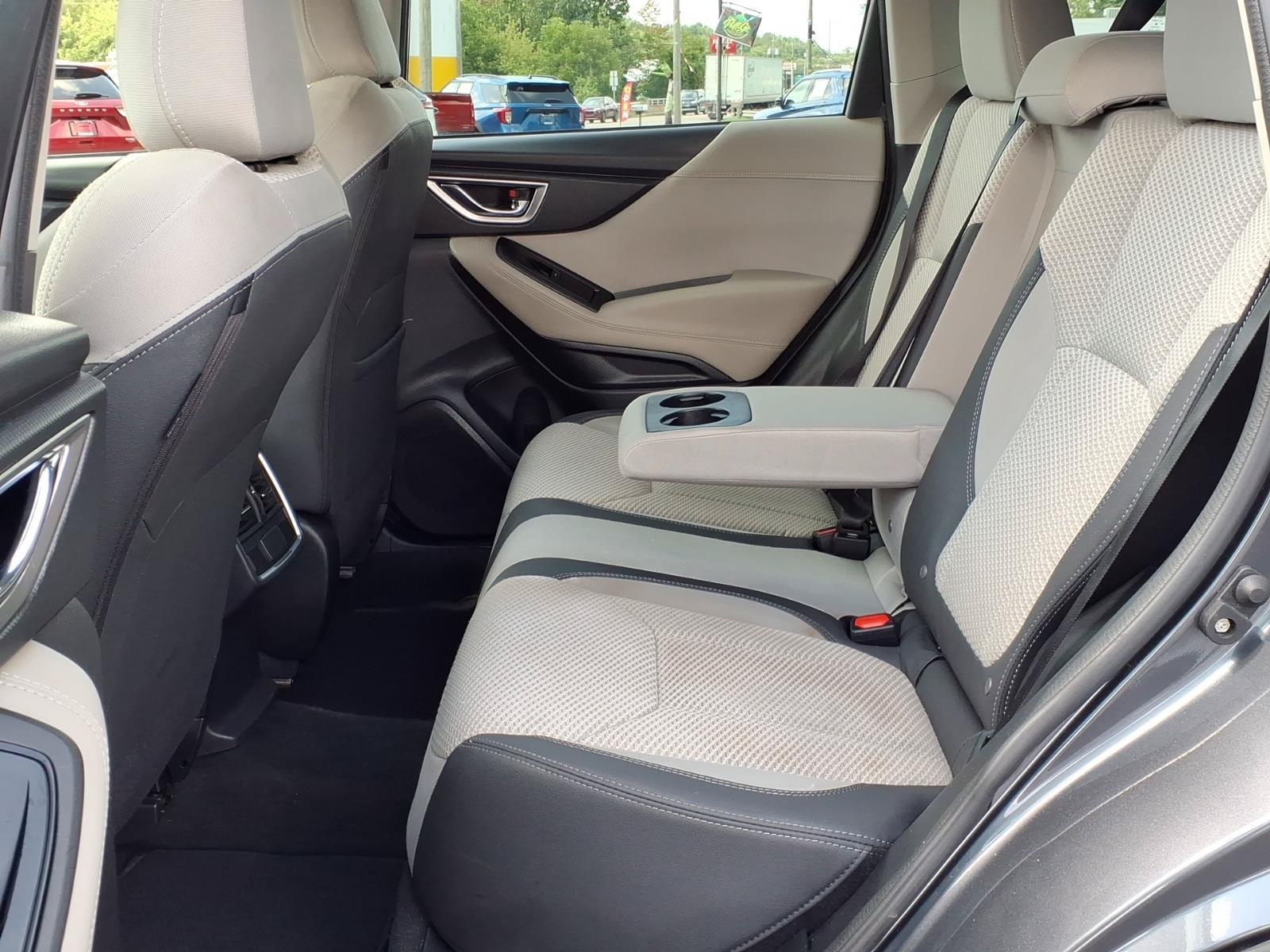 Used 2023 Subaru Forester Premium AWD/4WD image 6