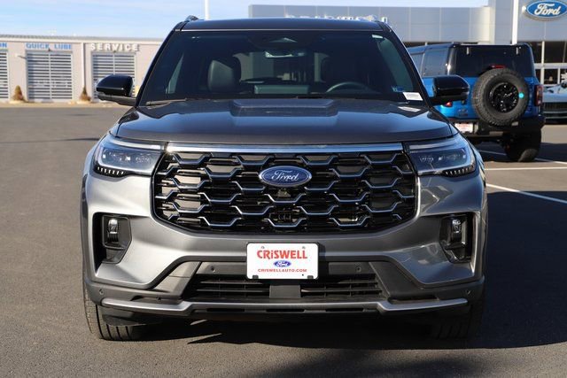 Certified 2025 Ford Explorer Platinum w/ LUX Leather Package AWD/4WD image 6