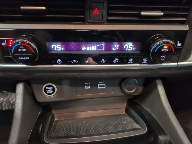 Used 2022 Nissan Rogue S image 22