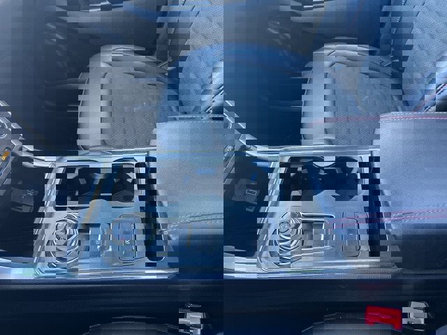 Certified 2023 Ford Edge ST-Line image 22