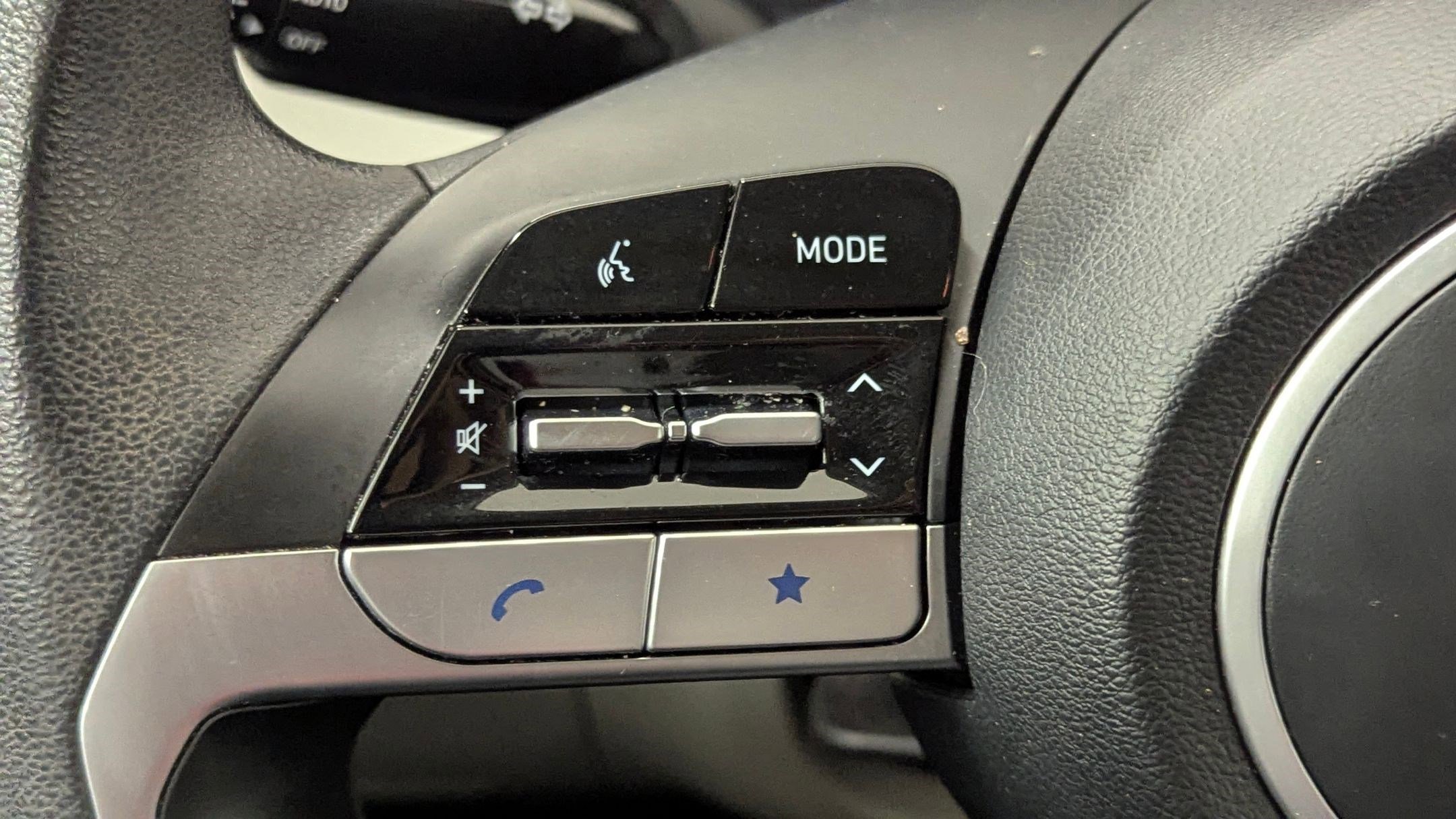 Used 2022 Hyundai Tucson SE image 16