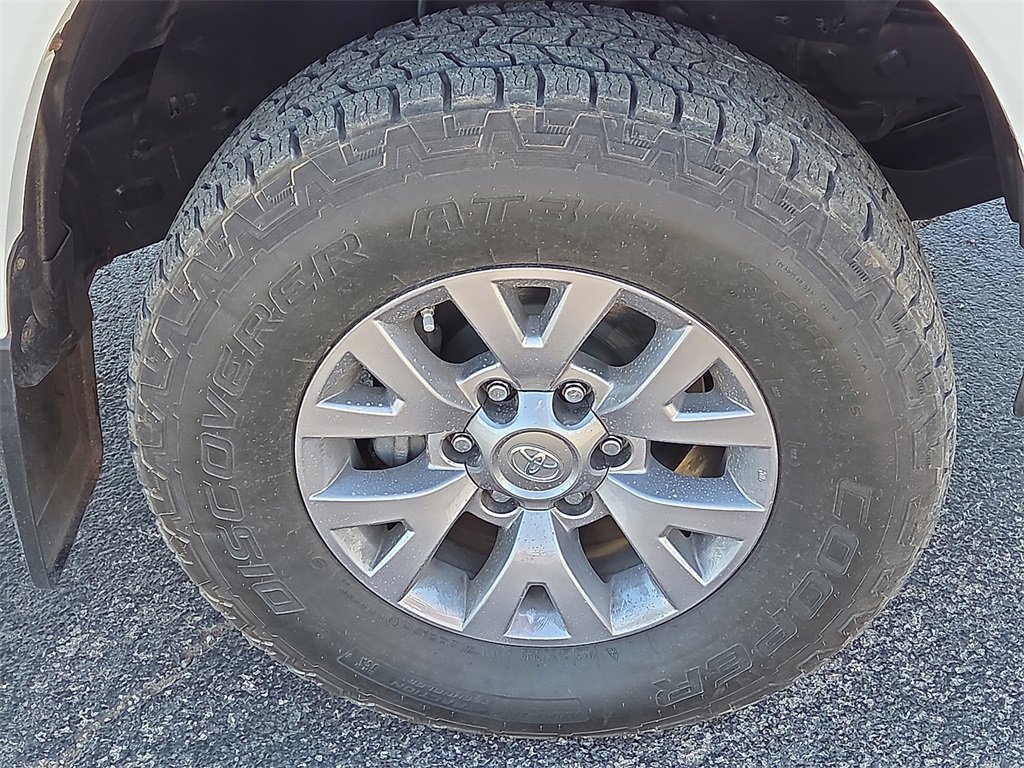 Used 2019 Toyota Tacoma SR5 image 11