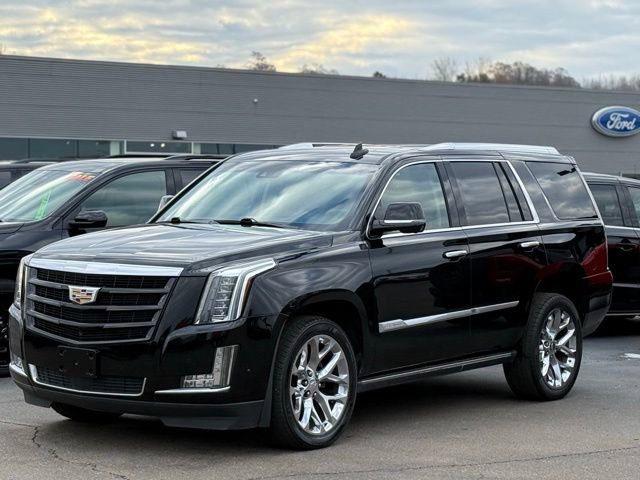 Used 2019 Cadillac Escalade Premium Luxury image 3