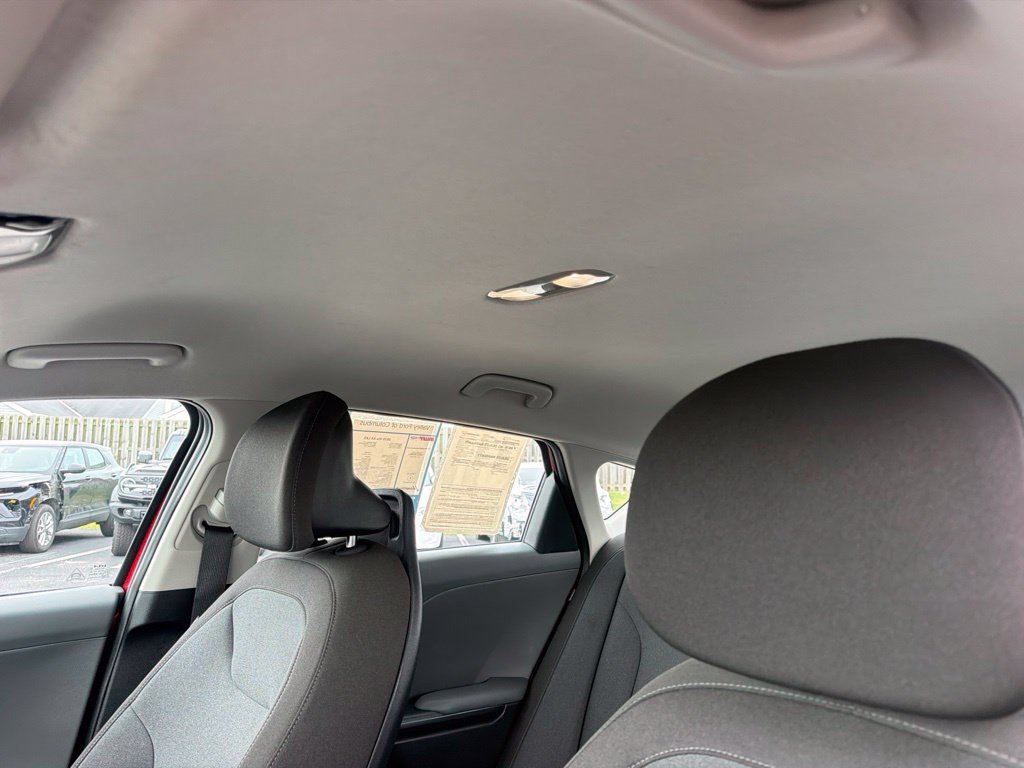Used 2025 Kia K4 FWD image 31