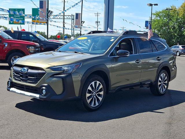 Used 2023 Subaru Outback Limited XT AWD/4WD image 3