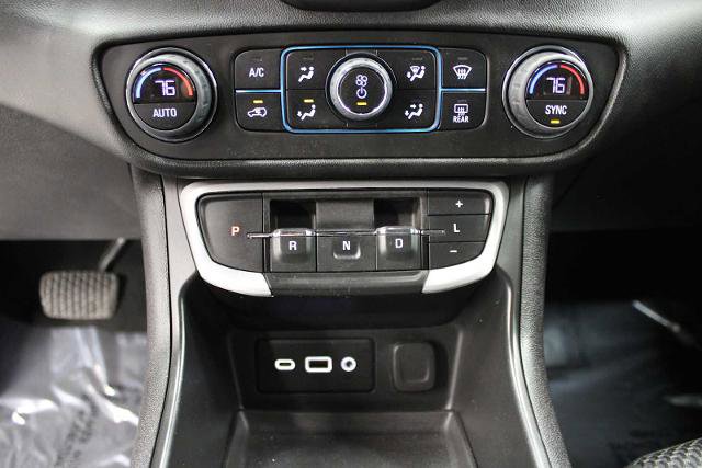 Used 2022 GMC Terrain SLE w/ Driver Convenience Package AWD/4WD image 29