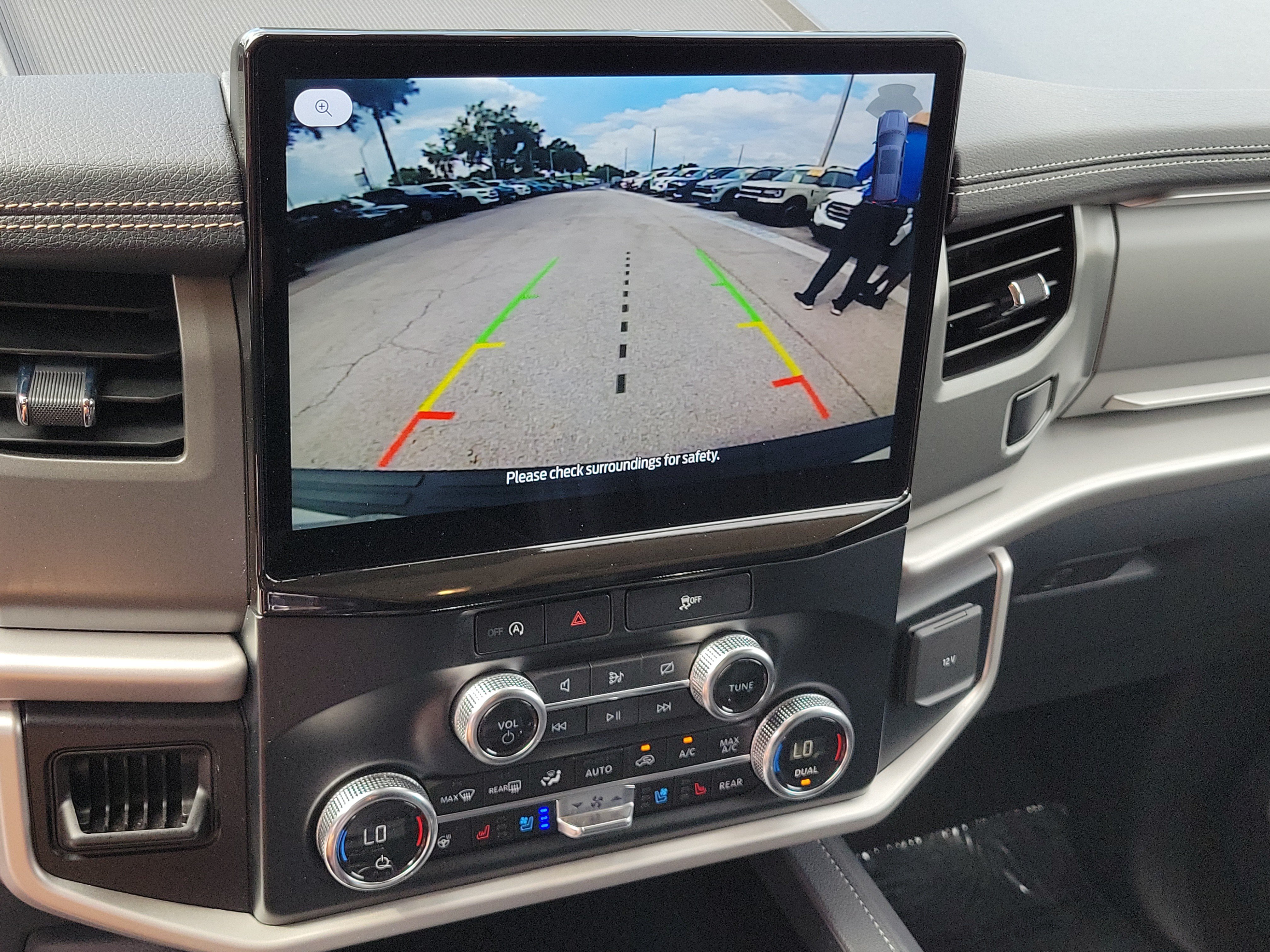 Certified 2024 Ford Expedition Max XLT RWD image 27