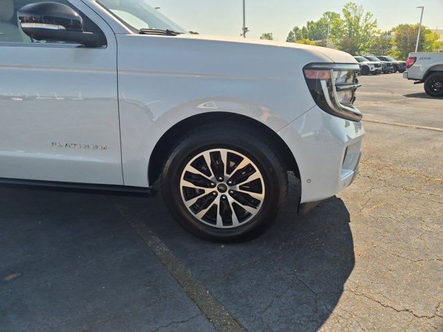 Certified 2025 Ford Expedition Platinum AWD/4WD image 11