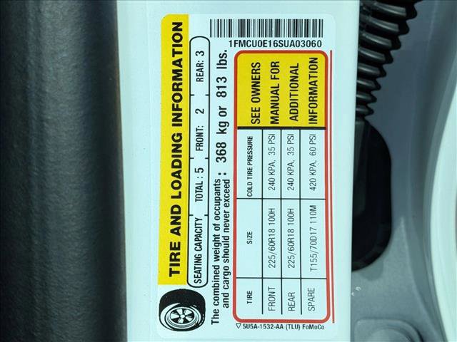 Certified 2025 Ford Escape SE w/ PHEV Premium Package FWD image 19