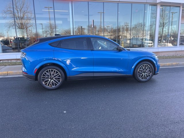 Certified 2025 Ford Mustang Mach-E Premium image 9